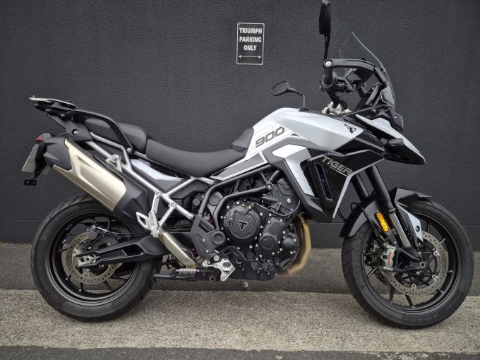 TRIUMPH Tiger 900 GT PRO 4