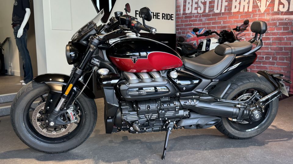 TRIUMPH Rocket 3 GT Storm 4