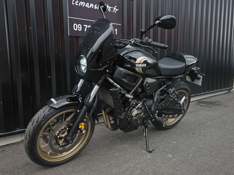 YAMAHA XSR 700 4