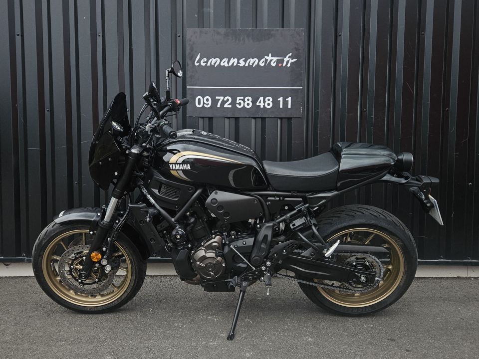 YAMAHA XSR 700 4