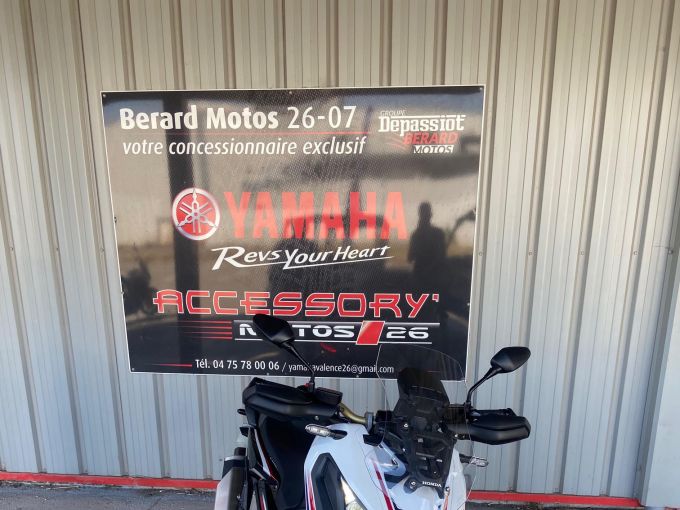 HONDA X-ADV 4