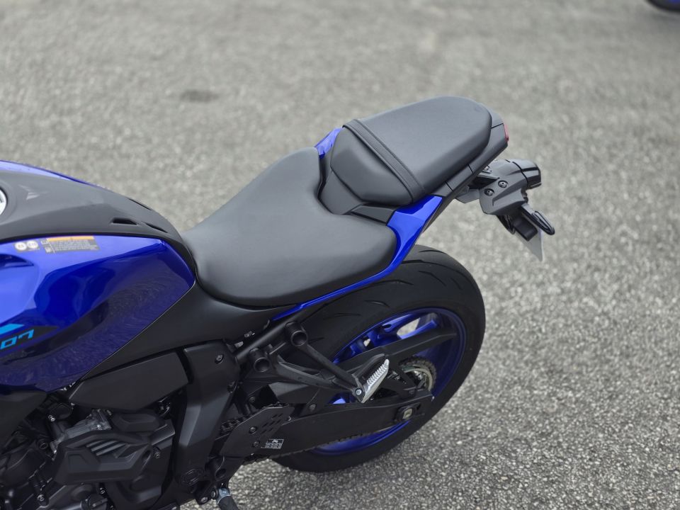 YAMAHA MT-07 Y-AMT 4