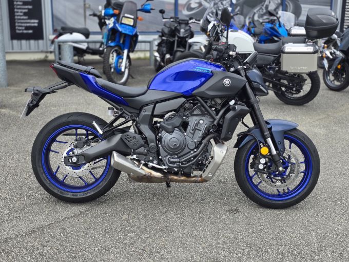 YAMAHA MT-07 Y-AMT 4