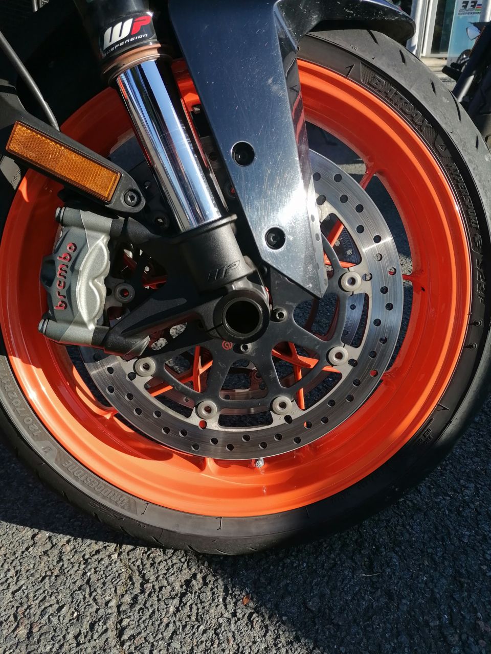 KTM 1290 SUPER DUKE GT 4