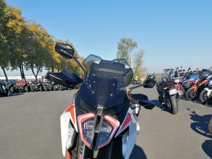 KTM 1290 SUPER DUKE GT 4