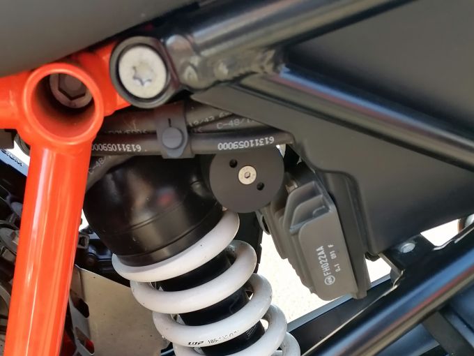 KTM 1290 SUPER DUKE GT 4