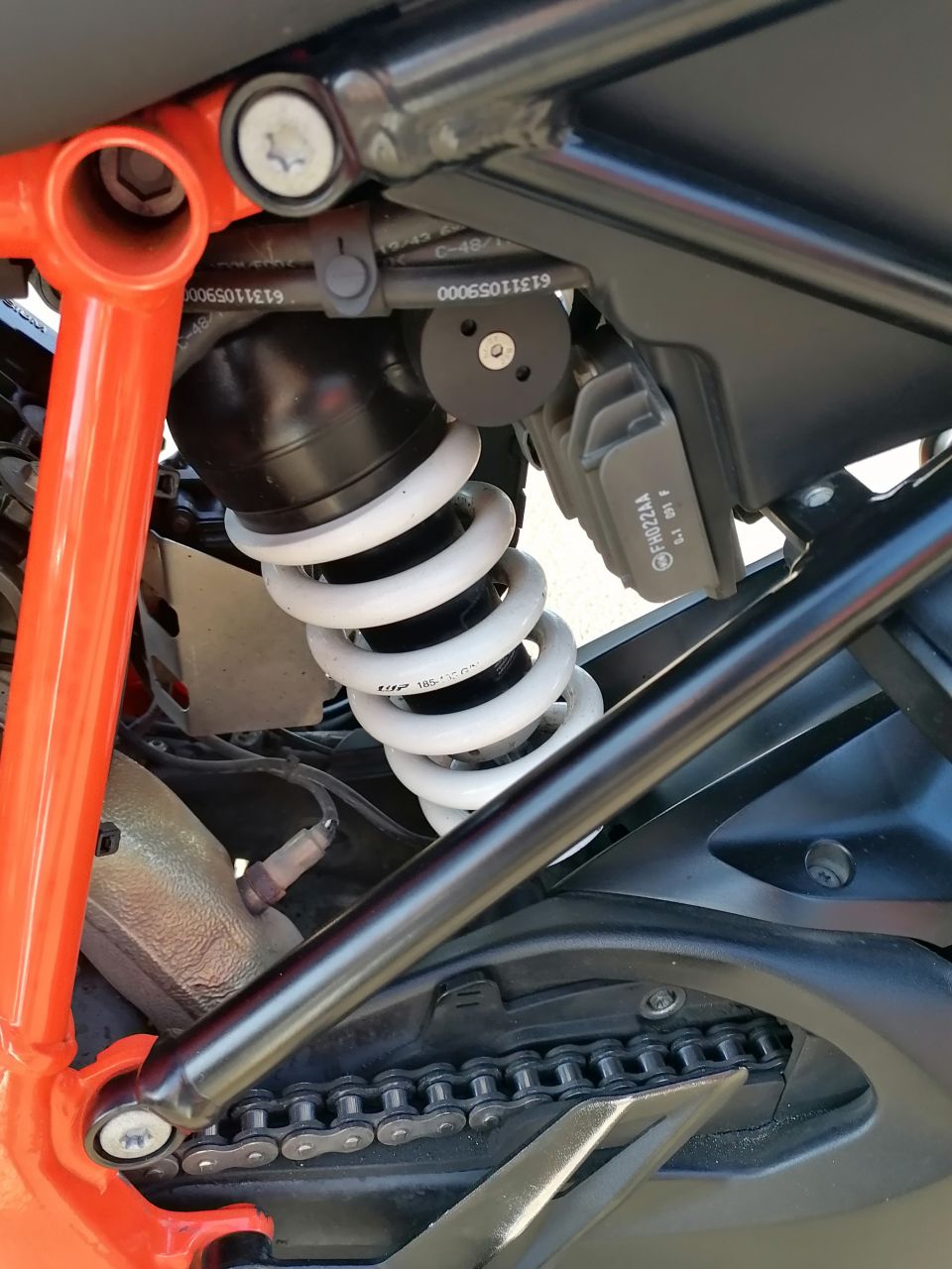 KTM 1290 SUPER DUKE GT 4