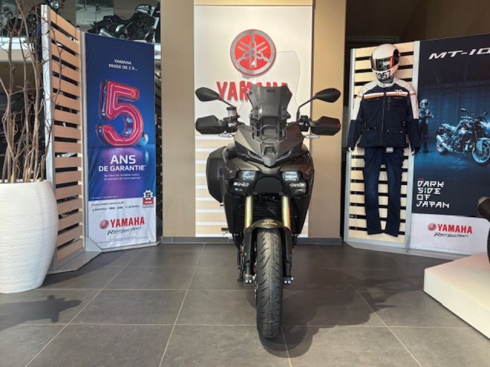 YAMAHA TRACER 9 GT Y-AMT DE DEMONSTRATION 222€/MOIS* GARANTIE 5 ANS +DE 1300€ D'AVANTAGE CLIENT 4