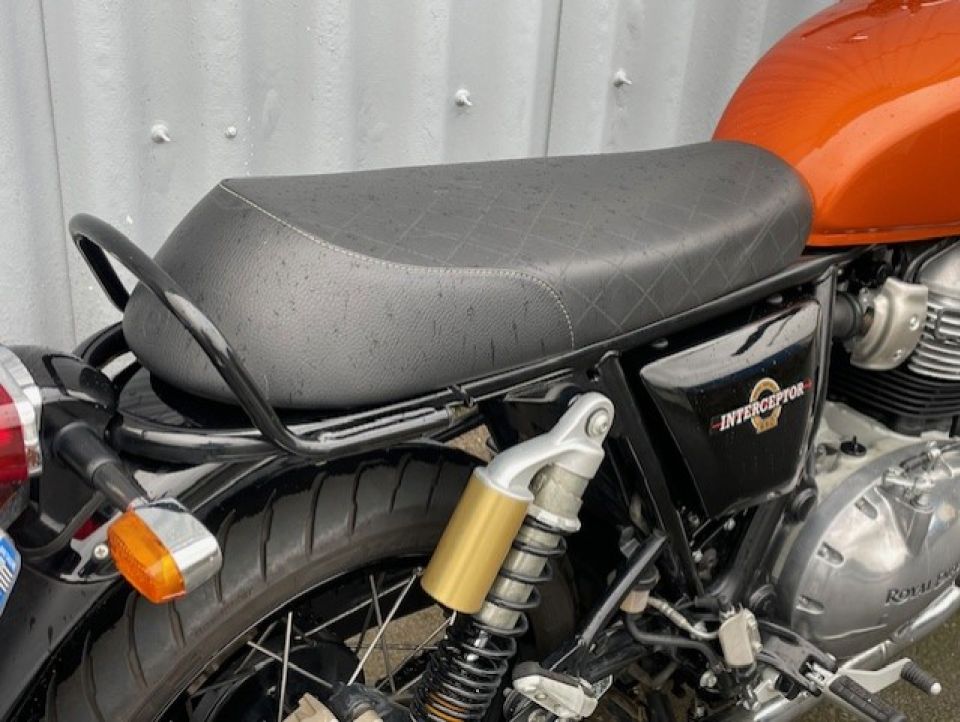 ROYAL ENFIELD INTERCEPTOR 4
