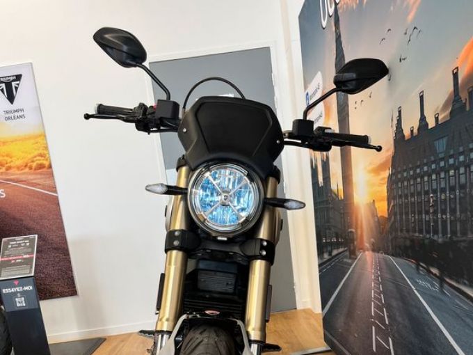 DUCATI SCRAMBLER 4