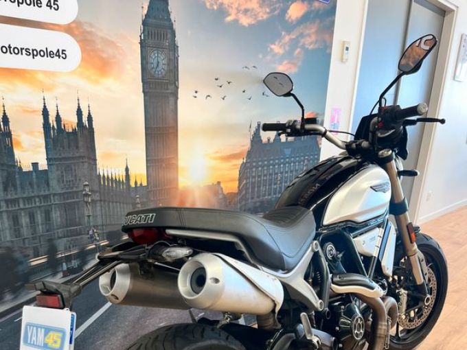DUCATI SCRAMBLER 4