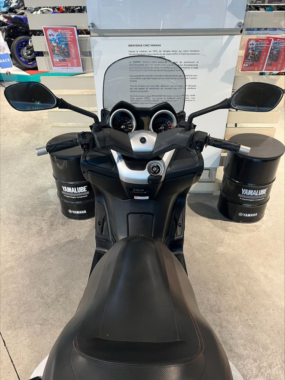 YAMAHA XMAX 125 4