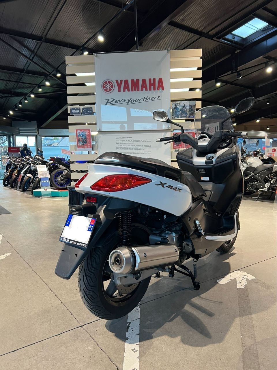 YAMAHA XMAX 125 4