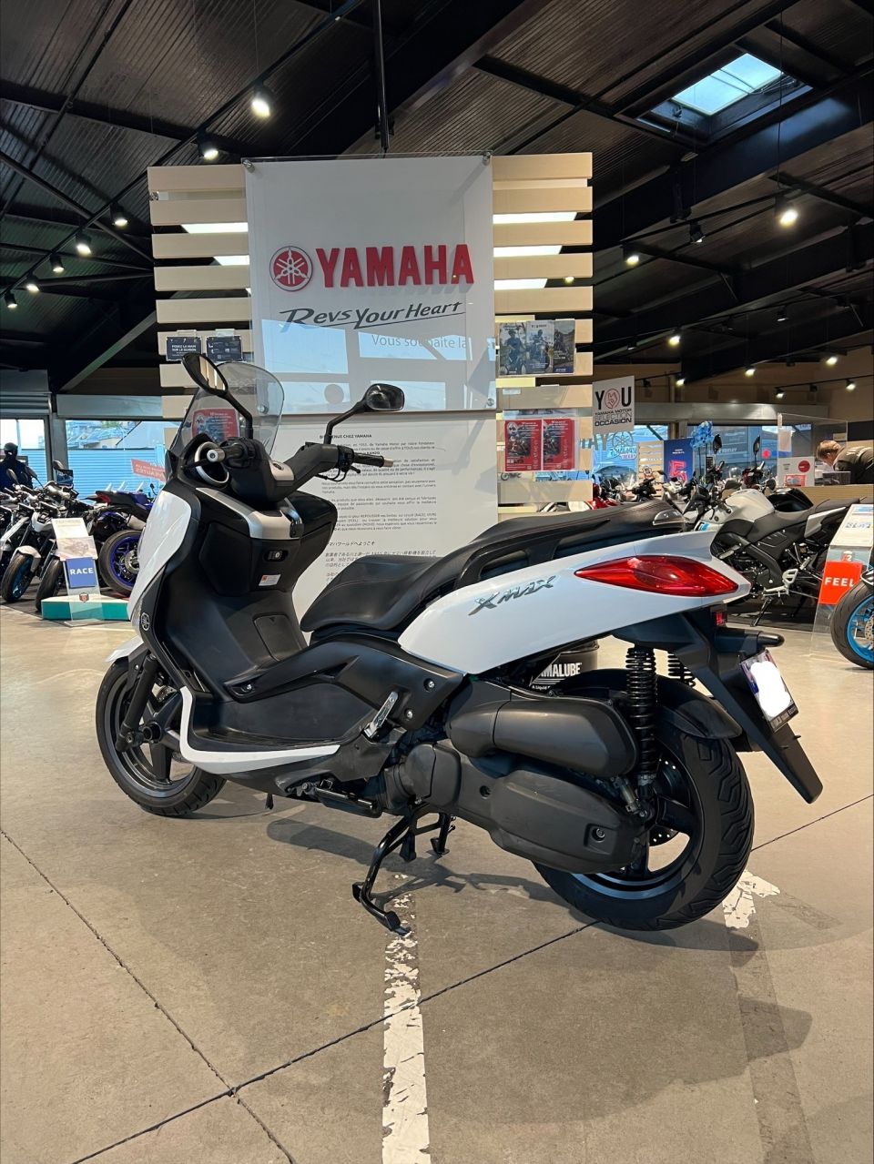 YAMAHA XMAX 125 4