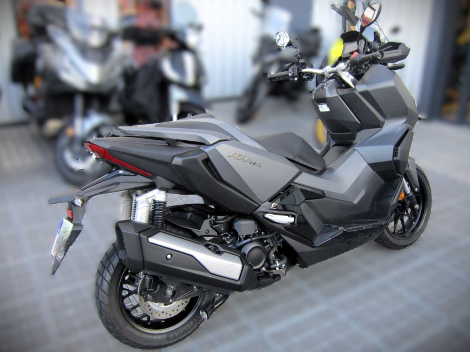 HONDA ADV 350 4
