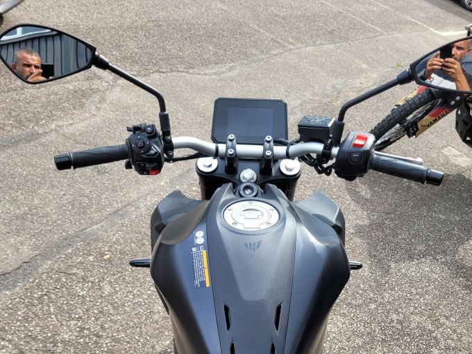 YAMAHA MT-07 Y-AMT 4