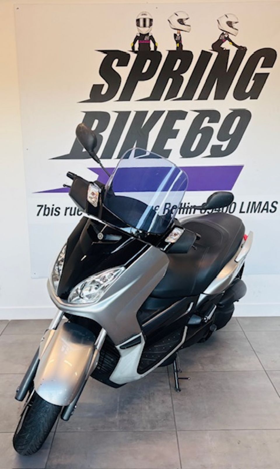 YAMAHA XMAX 125 4