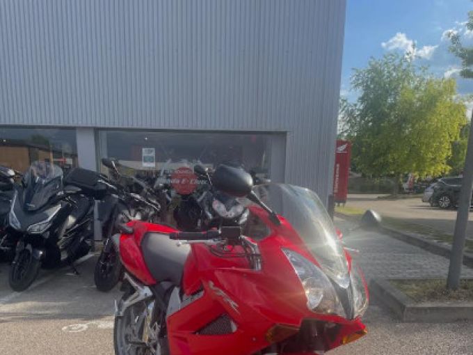 HONDA VFR 800 4