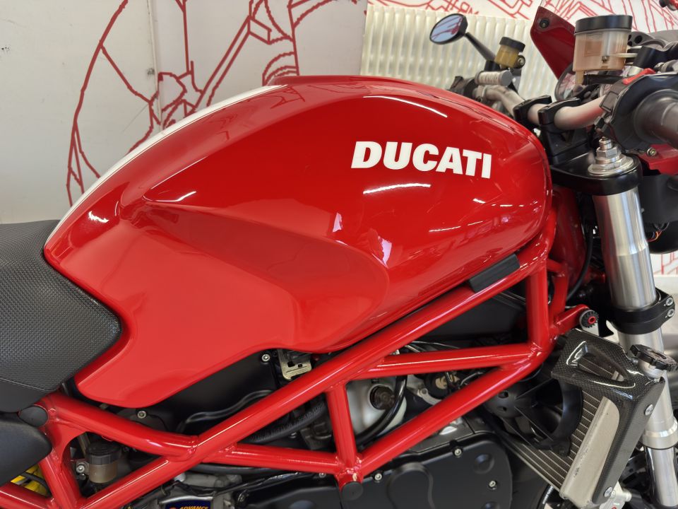DUCATI S4R 4
