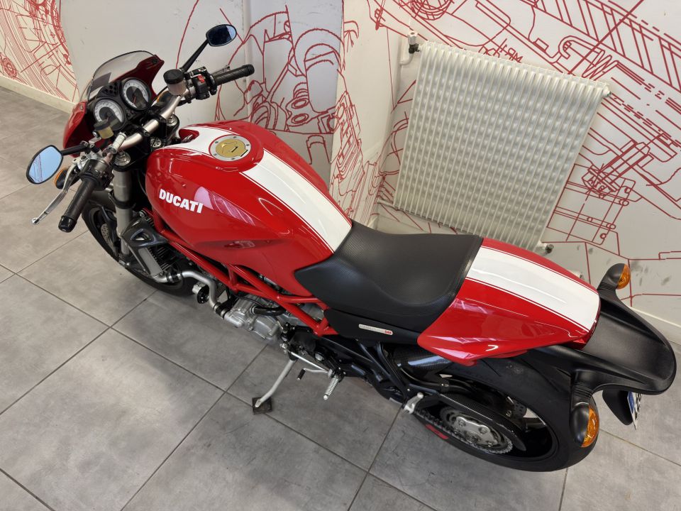 DUCATI S4R 4