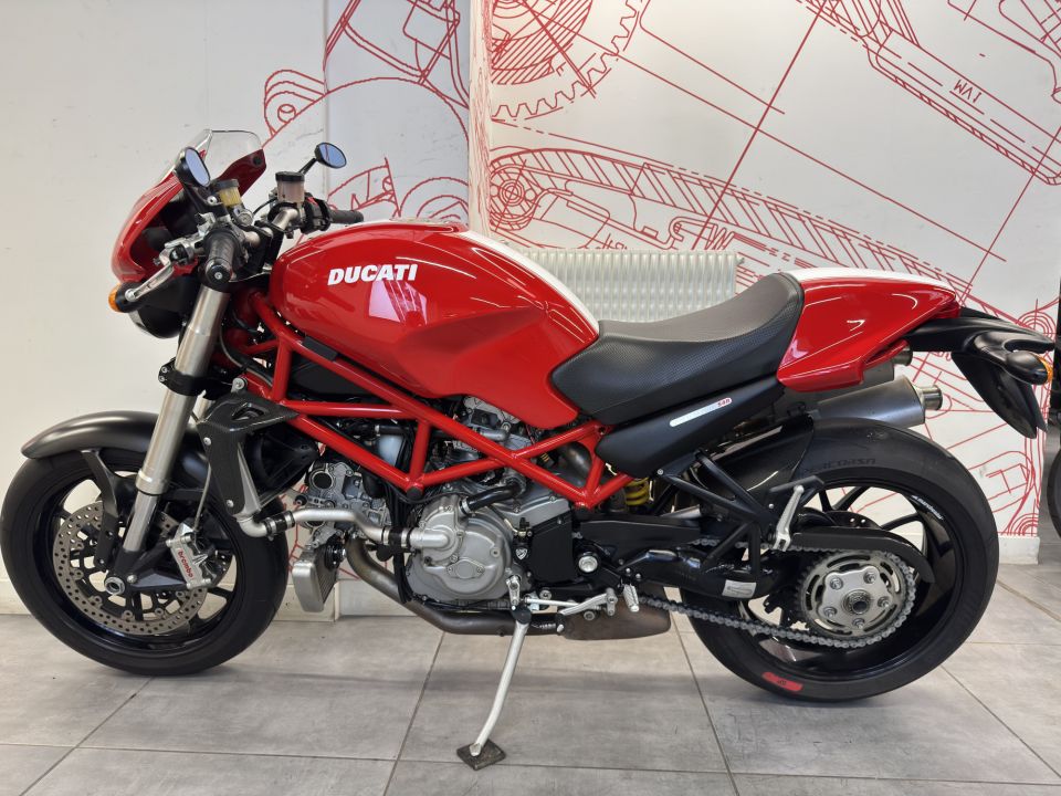 DUCATI S4R 4