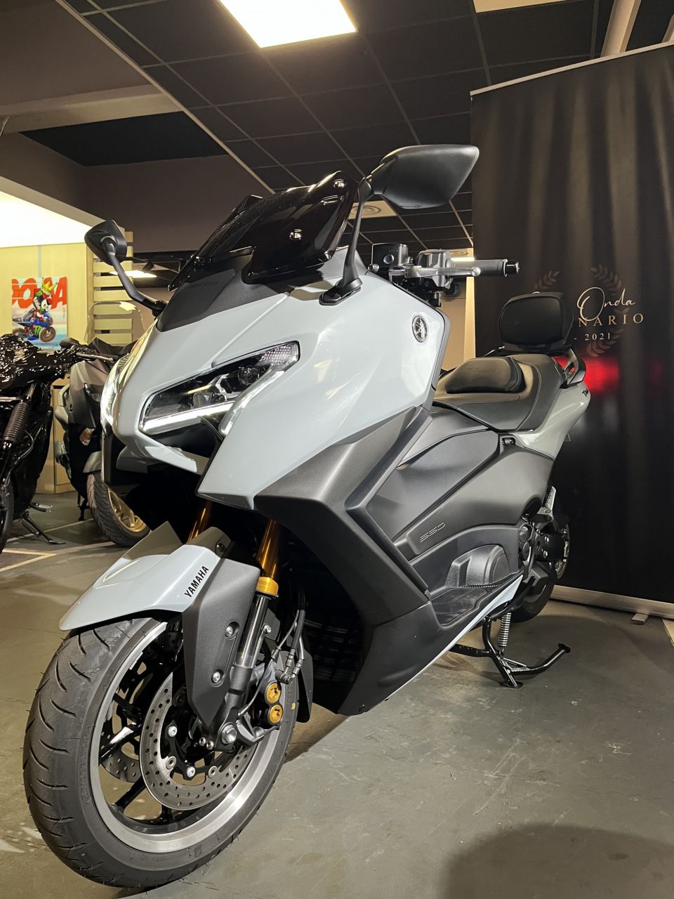 YAMAHA XP T-MAX 560 TECH MAX 4