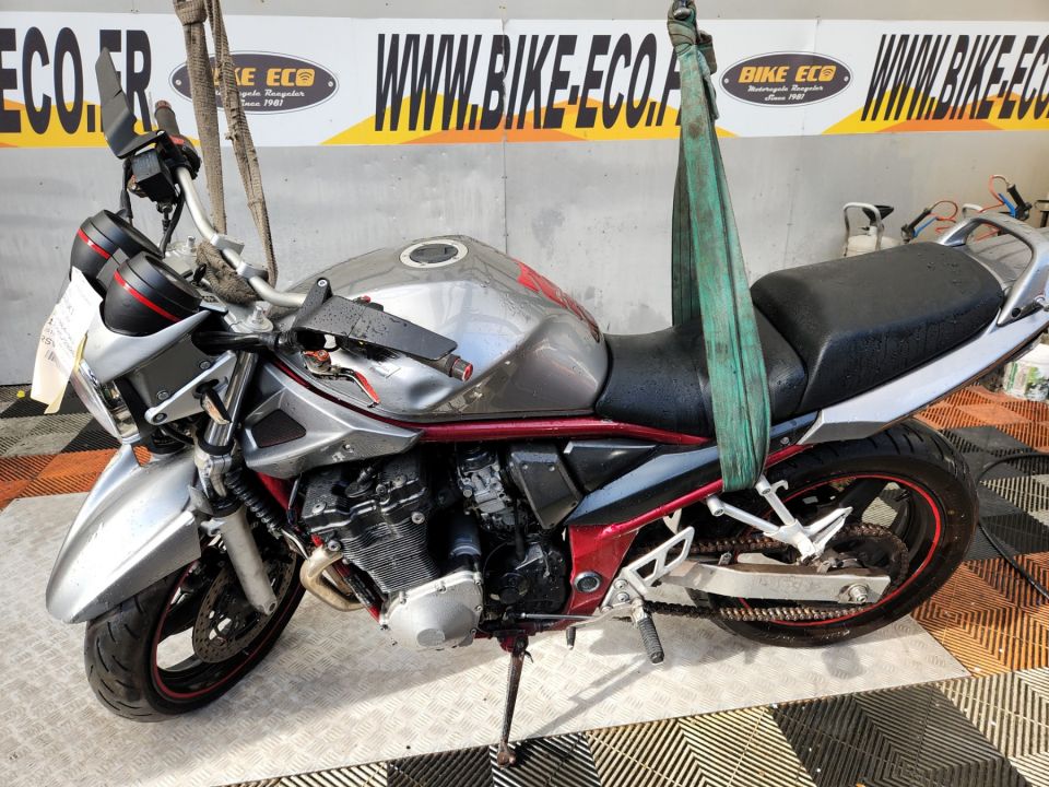 SUZUKI GSF 650 N BANDIT 4