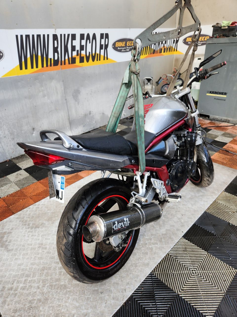 SUZUKI GSF 650 N BANDIT 4