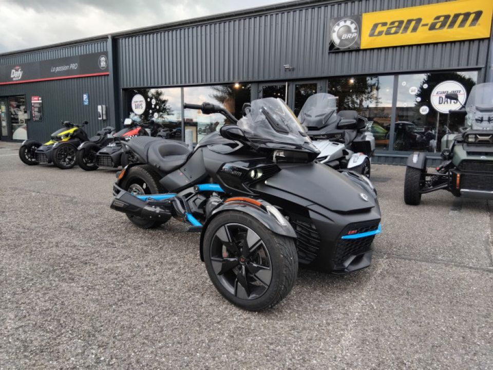 CAN-AM SPYDER F3-S 4