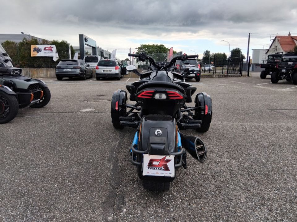 CAN-AM SPYDER F3-S 4