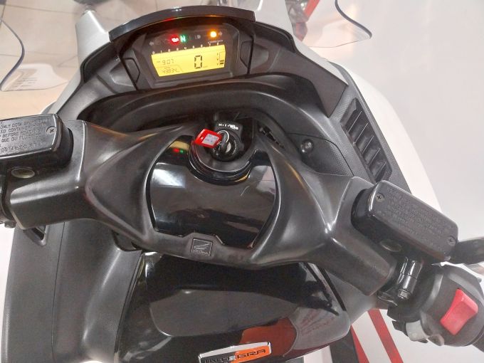 HONDA INTEGRA 700 ABS 4
