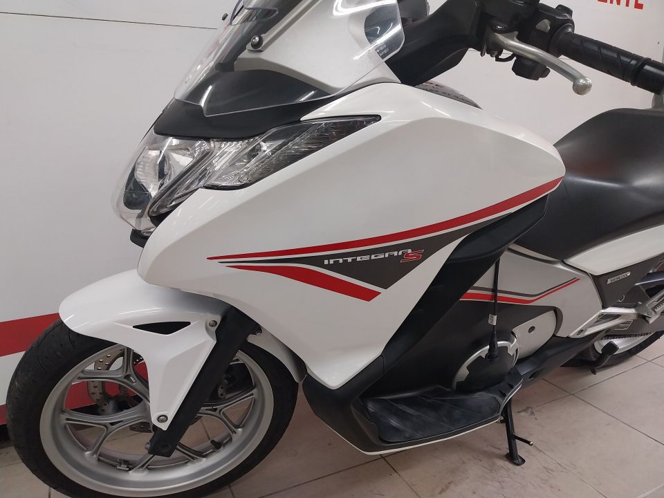 HONDA INTEGRA 700 ABS 4
