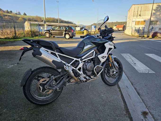 TRIUMPH TIGER 1200 RALLY PRO 4