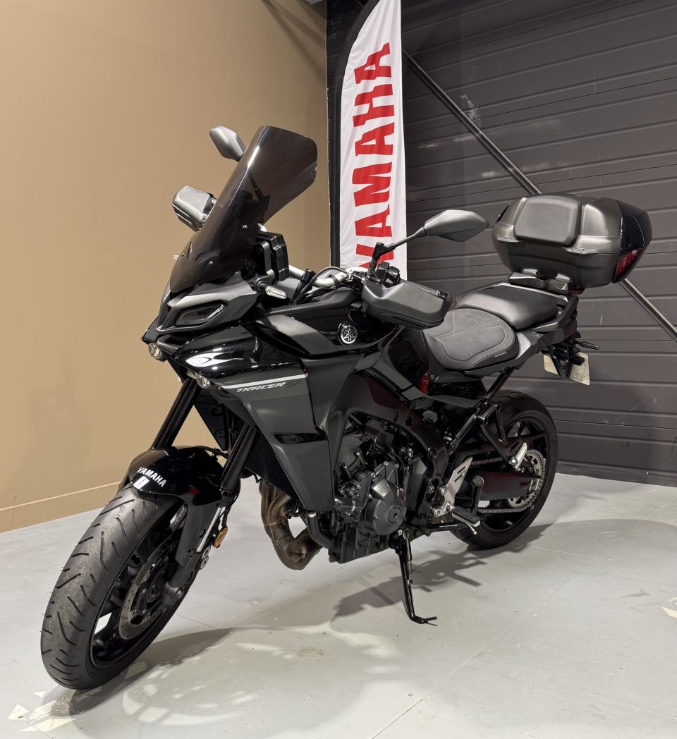 YAMAHA TRACER 9 4