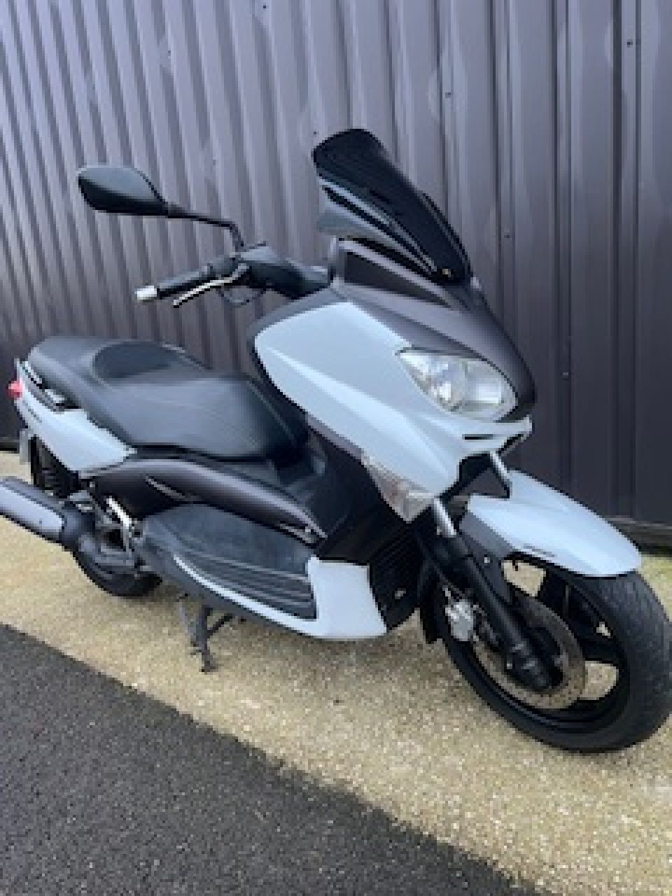 YAMAHA XMAX 125 4