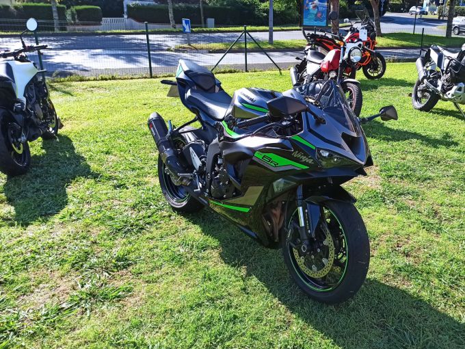 KAWASAKI ZX-6R 636 4