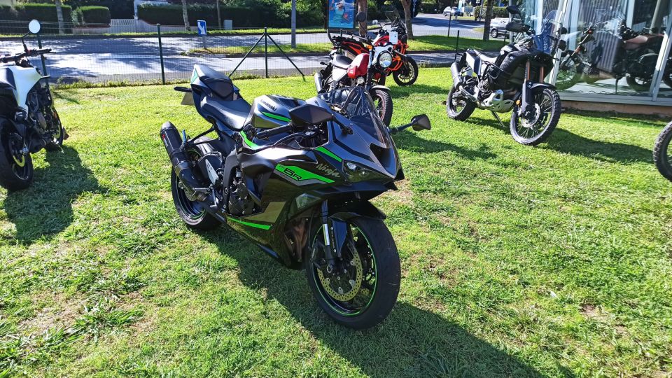 KAWASAKI ZX-6R 636 4