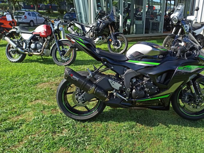 KAWASAKI ZX-6R 636 4