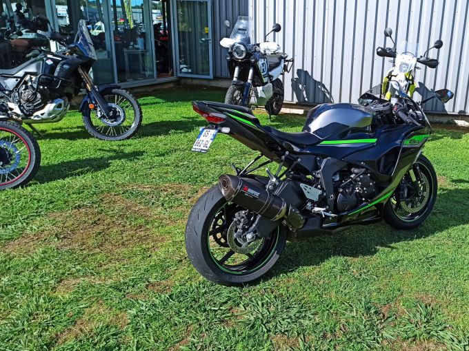 KAWASAKI ZX-6R 636 4