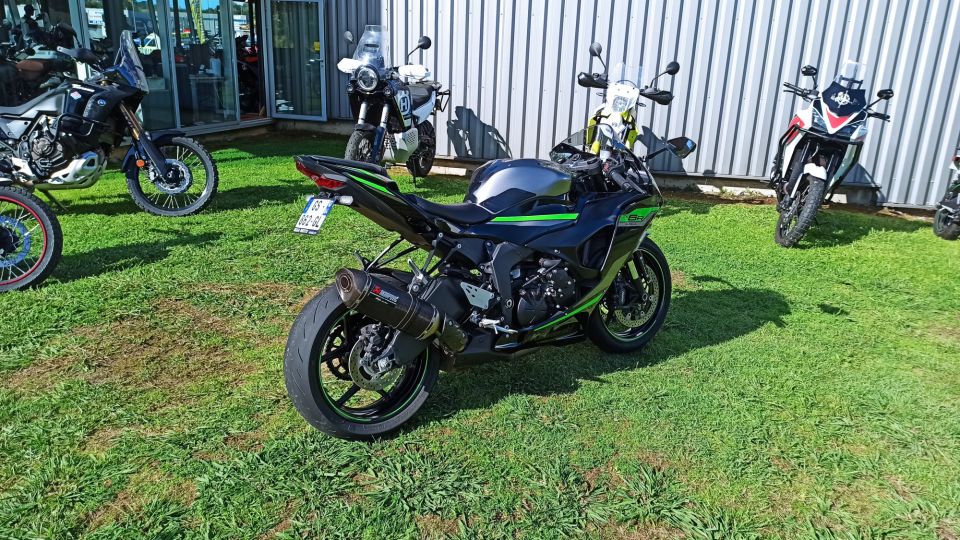 KAWASAKI ZX-6R 636 4