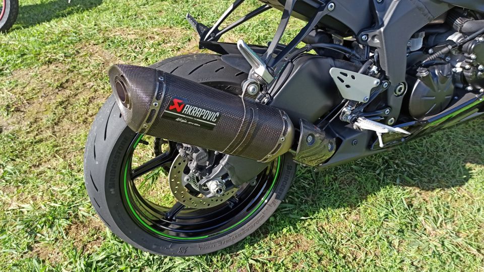 KAWASAKI ZX-6R 636 4