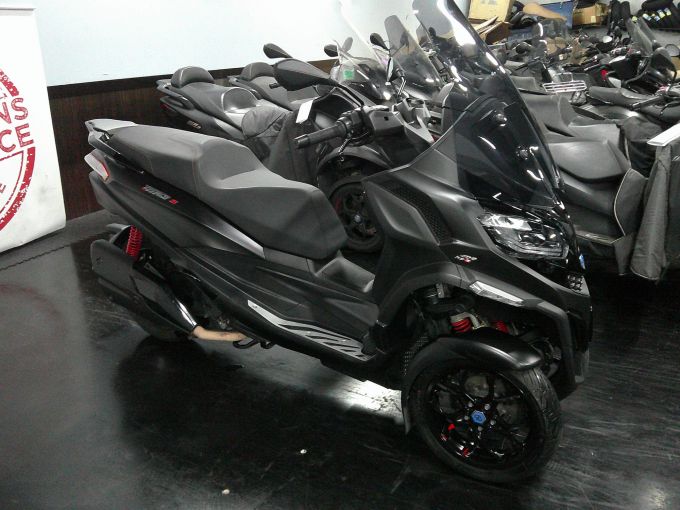 PIAGGIO MP3 400 HPE MY22 4