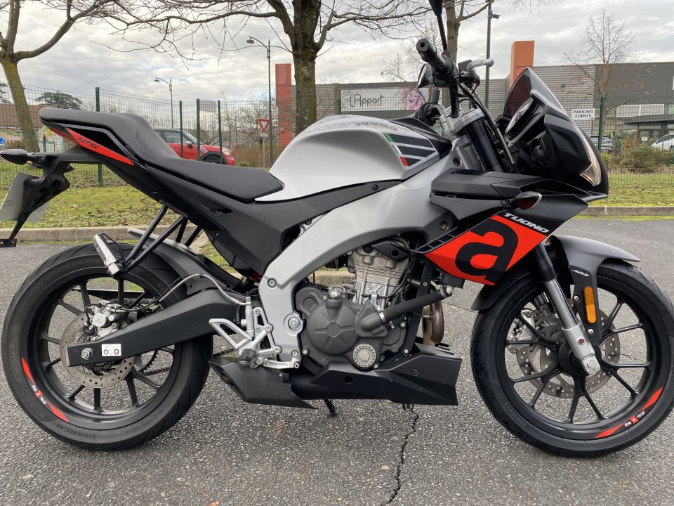 APRILIA TUONO 125 ABS 4