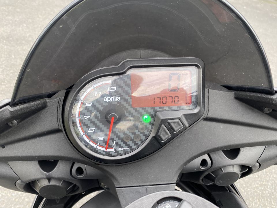 APRILIA TUONO 125 ABS 4
