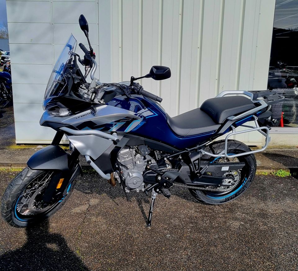 CF MOTO 800 MT Sport 4