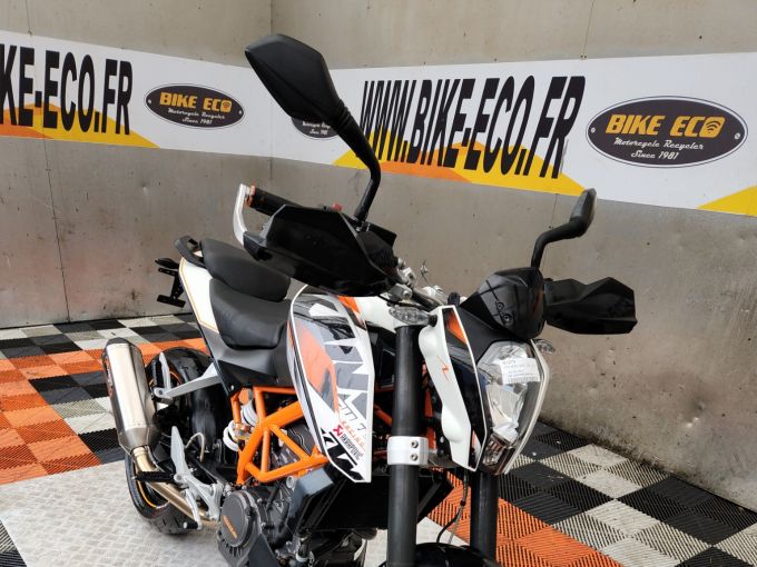 KTM 125 DUKE 4