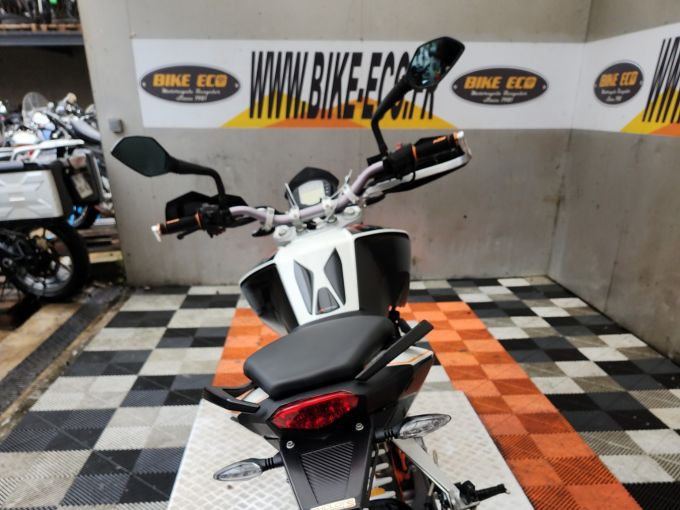 KTM 125 DUKE 4