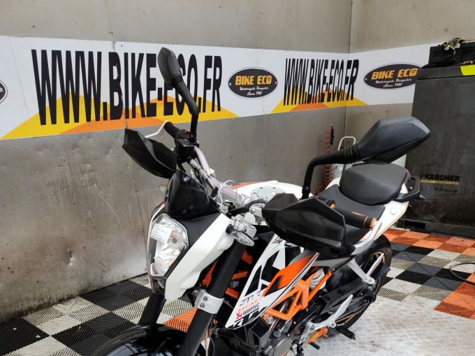KTM 125 DUKE 4