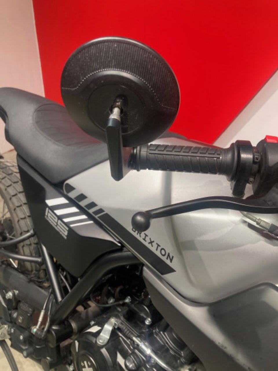 BRIXTON MOTORCYCLES BX 125 4