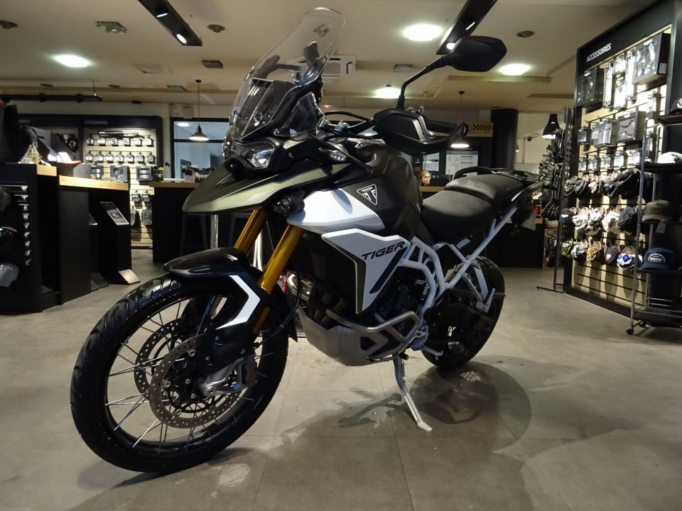 TRIUMPH TIGER 900 RALLY PRO 4